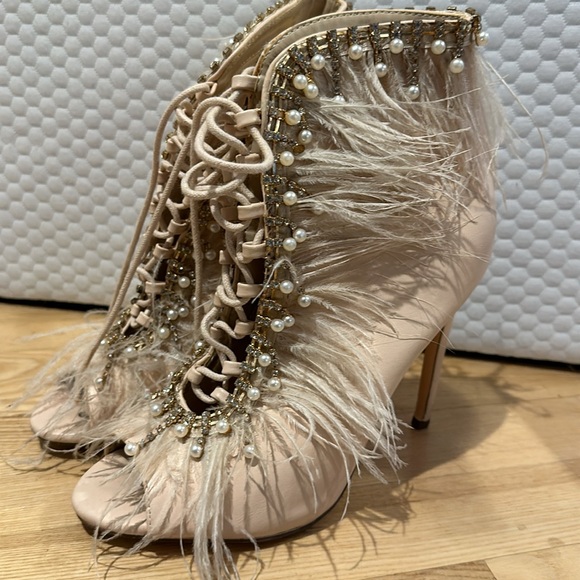 Pale Pink Embellished High Heals Size 8 - Picture 2 of 8